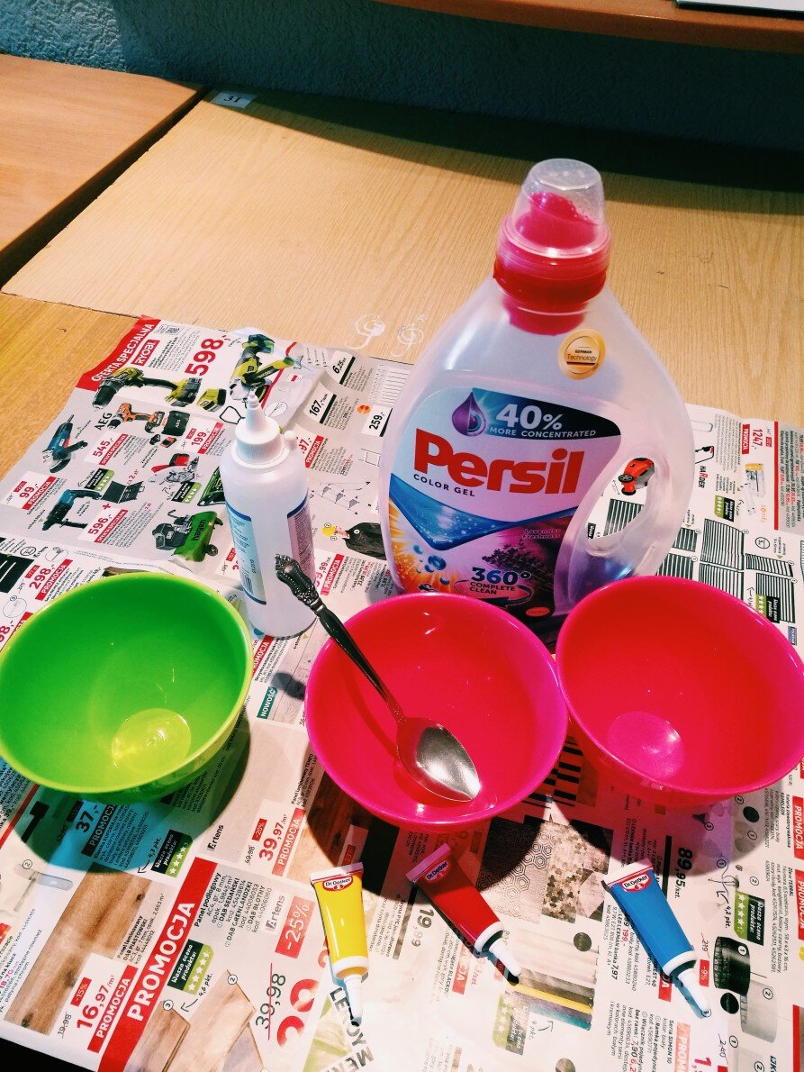 Glutek Z Płynu Do Naczyń DIY: glutek z dwóch składników - Dziecinnie Proste - Blog