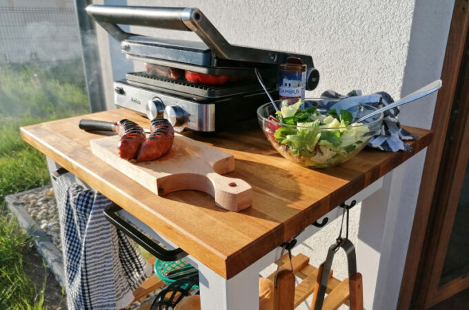 DIY stolik grillowy na taras lub balkon